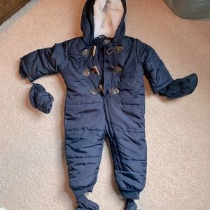 Children’s Place Snowsuit size 12-18 months Navy